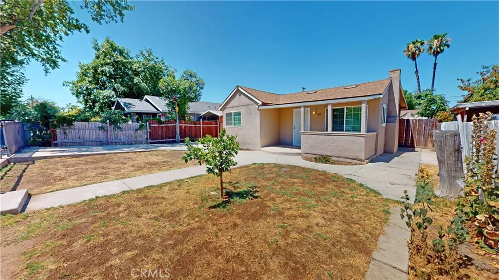 302 S Jackson Fresno, CA 93702