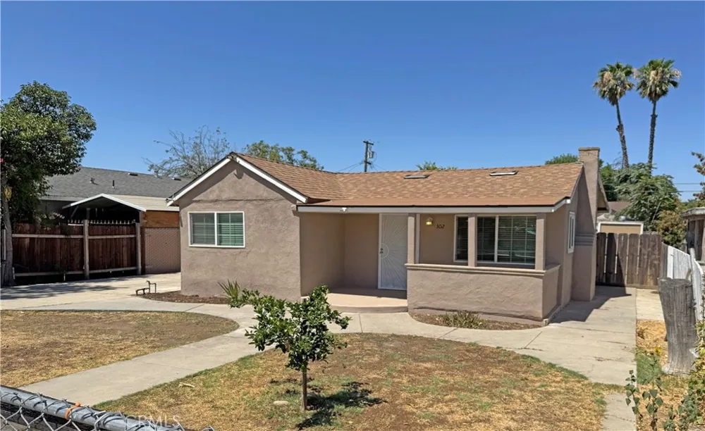 302 S Jackson Fresno, CA 93702