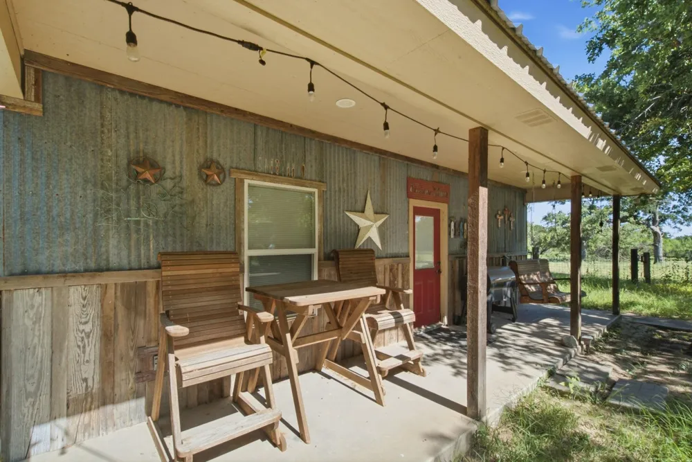 2110 County Road 362 Desdemona, TX 76445