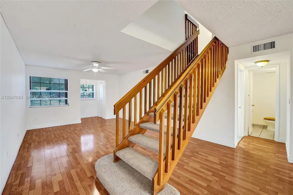 5028 SW 121st Ave Cooper City, FL 33330