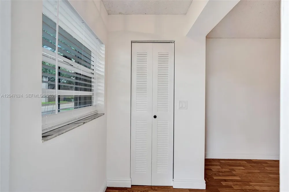 5028 SW 121st Ave Cooper City, FL 33330