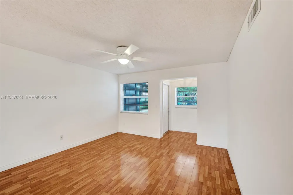 5028 SW 121st Ave Cooper City, FL 33330