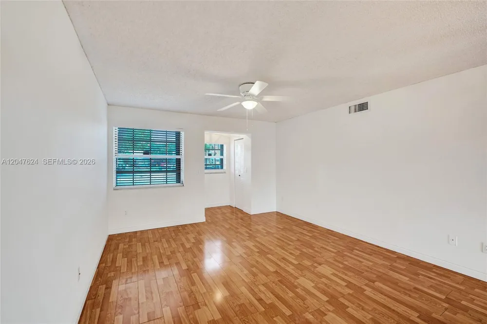 5028 SW 121st Ave Cooper City, FL 33330