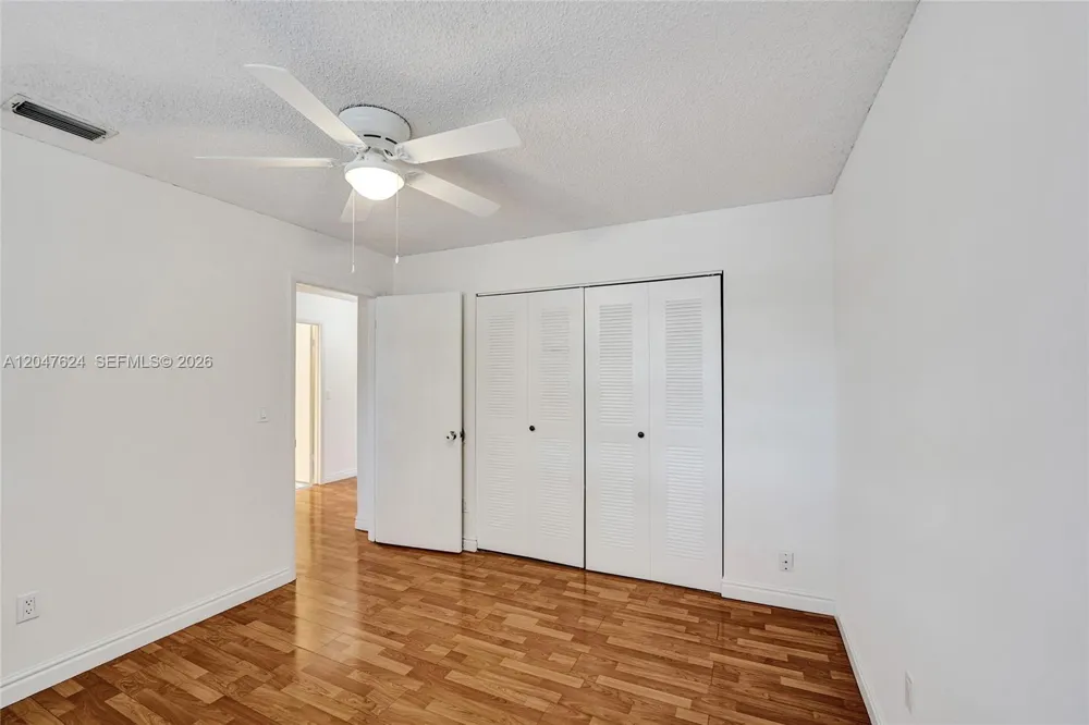 5028 SW 121st Ave Cooper City, FL 33330