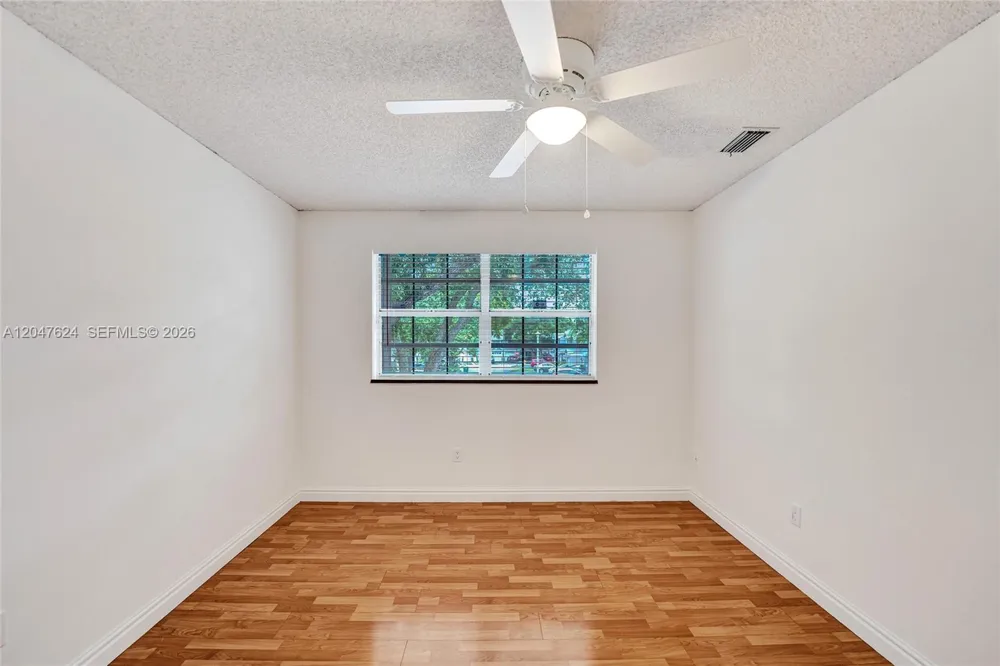 5028 SW 121st Ave Cooper City, FL 33330
