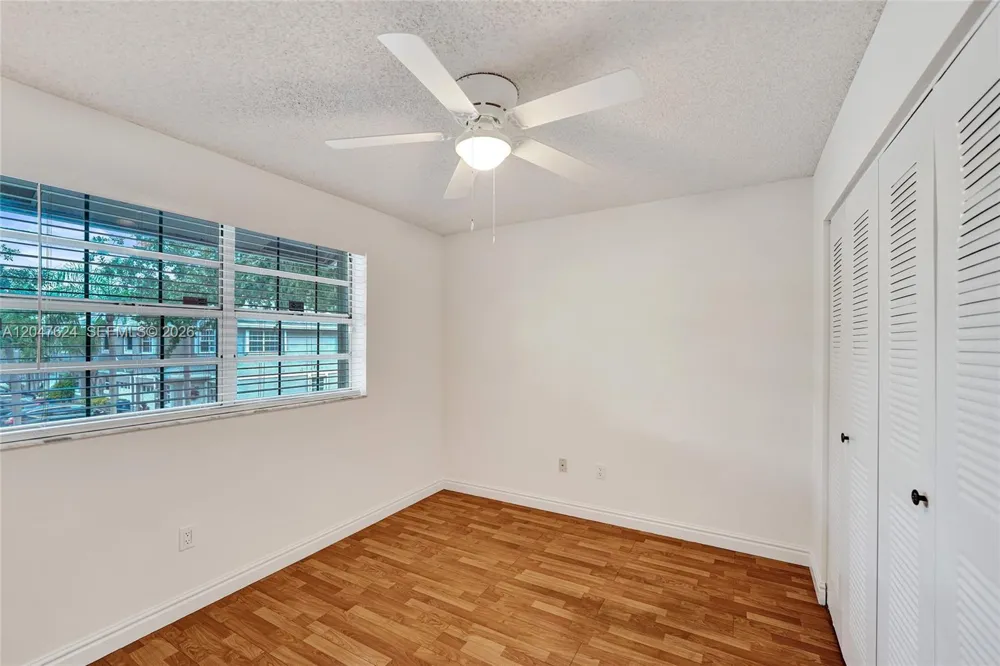 5028 SW 121st Ave Cooper City, FL 33330