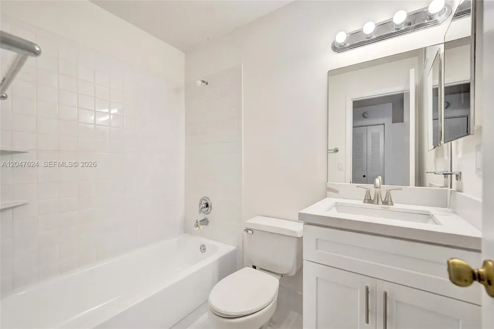 5028 SW 121st Ave Cooper City, FL 33330