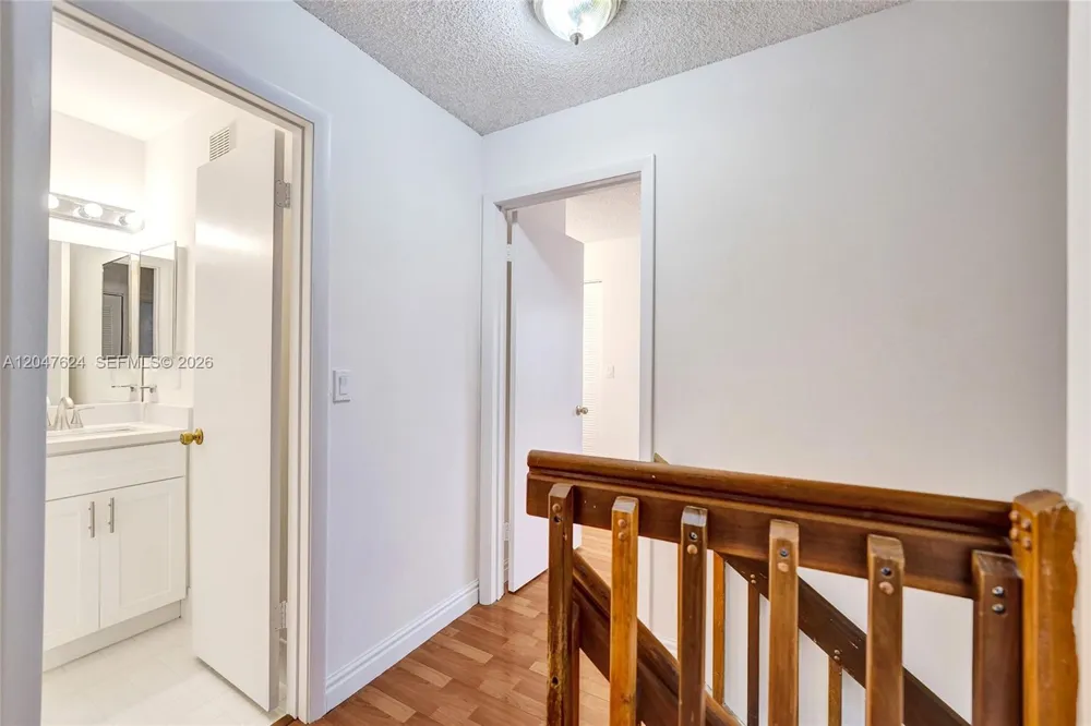 5028 SW 121st Ave Cooper City, FL 33330