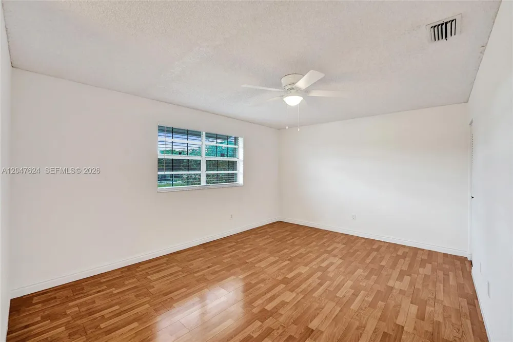 5028 SW 121st Ave Cooper City, FL 33330