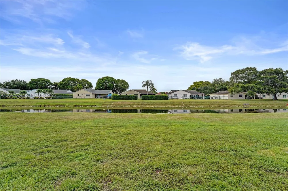 5028 SW 121st Ave Cooper City, FL 33330