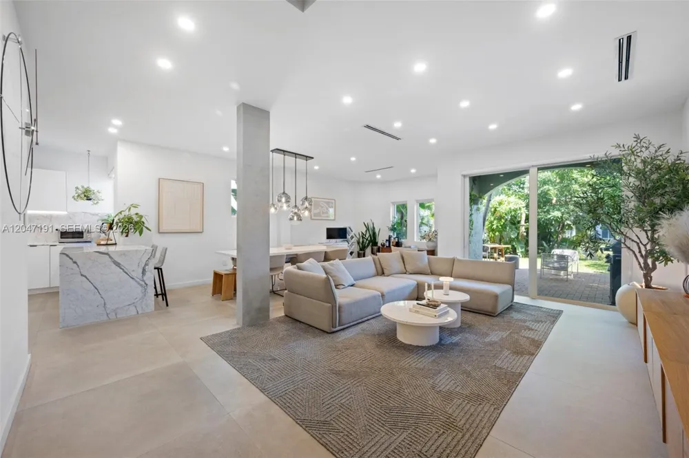 3030 NE 208th St Aventura, FL 33180
