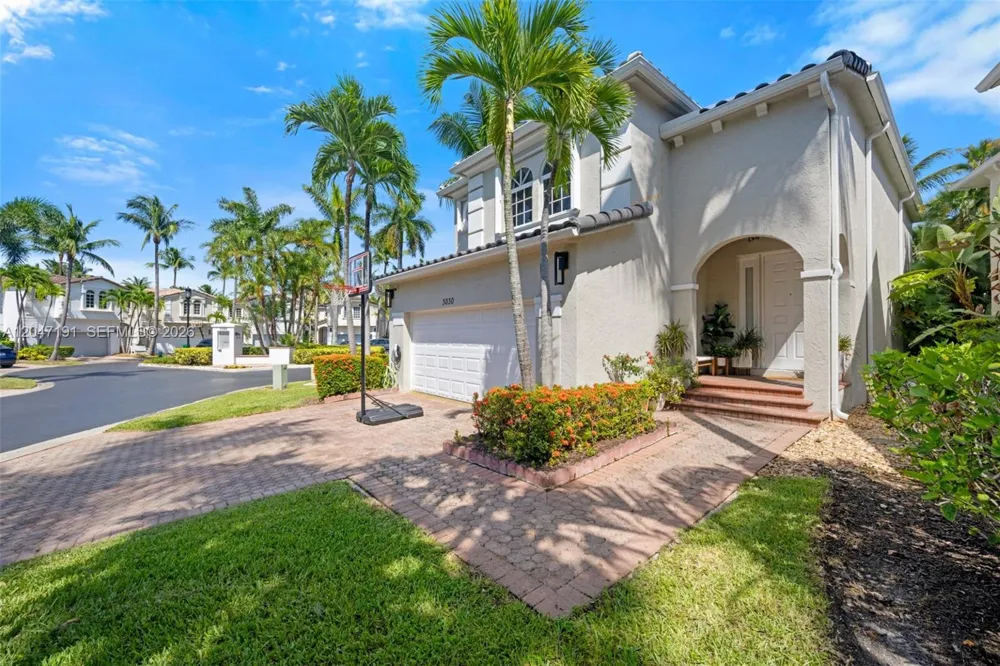 3030 NE 208th St Aventura, FL 33180