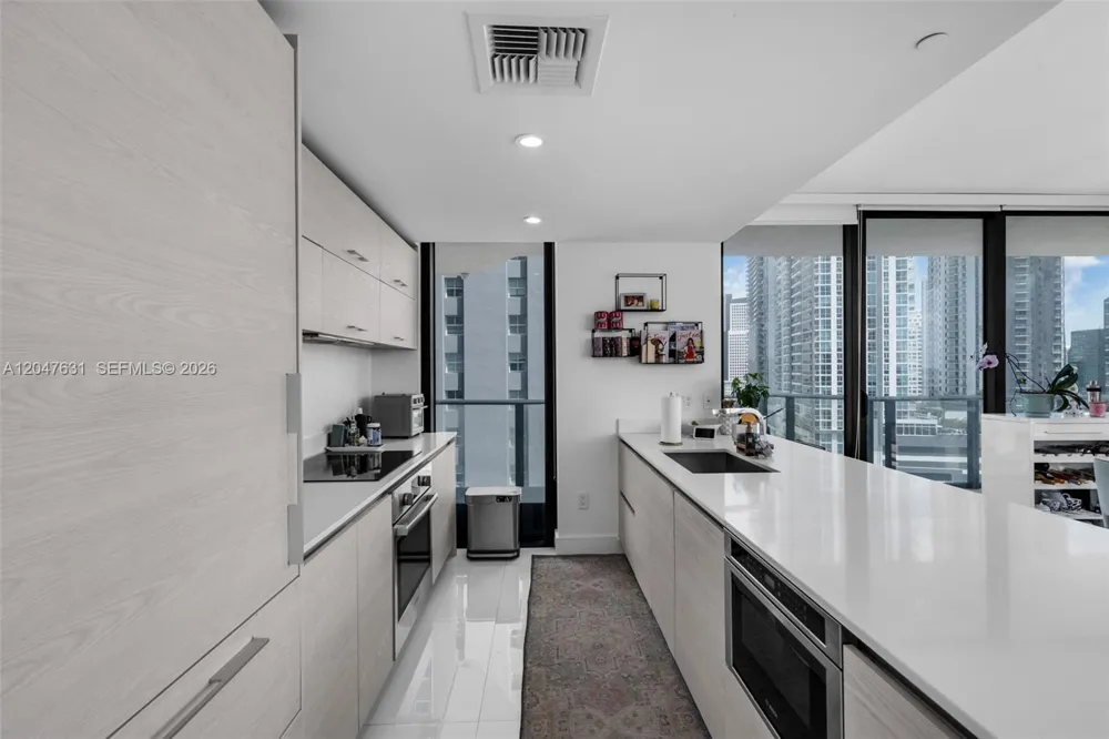 1300 S Miami Ave #1601 Miami, FL 33130