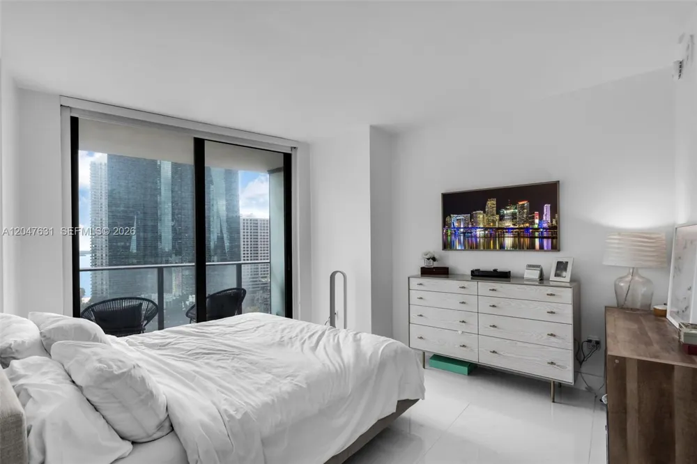 1300 S Miami Ave #1601 Miami, FL 33130