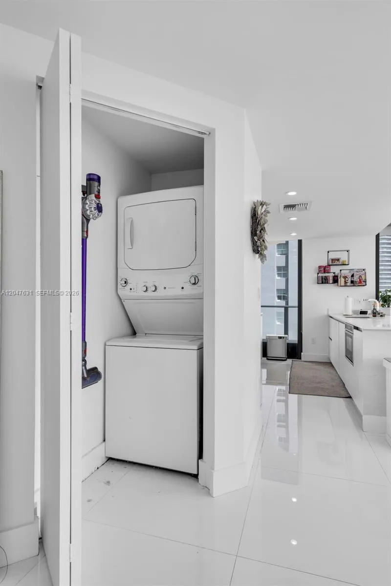 1300 S Miami Ave #1601 Miami, FL 33130
