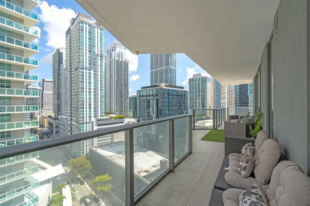 1300 S Miami Ave #1601 Miami, FL 33130