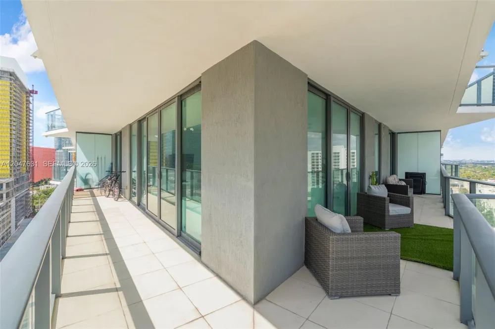 1300 S Miami Ave #1601 Miami, FL 33130