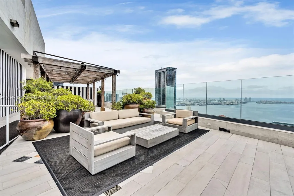 1300 S Miami Ave #1601 Miami, FL 33130