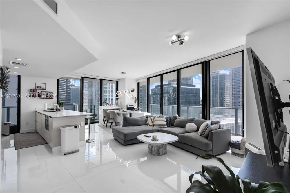 1300 S Miami Ave #1601 Miami, FL 33130