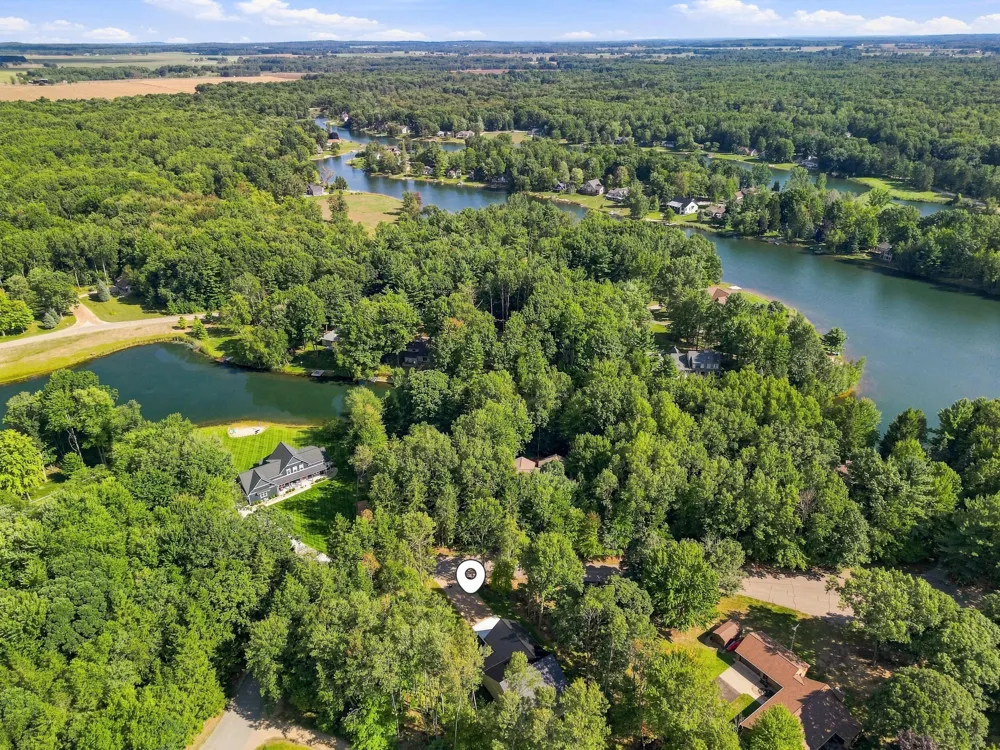 6805 Mayfair Drive Morton Township, MI 49346
