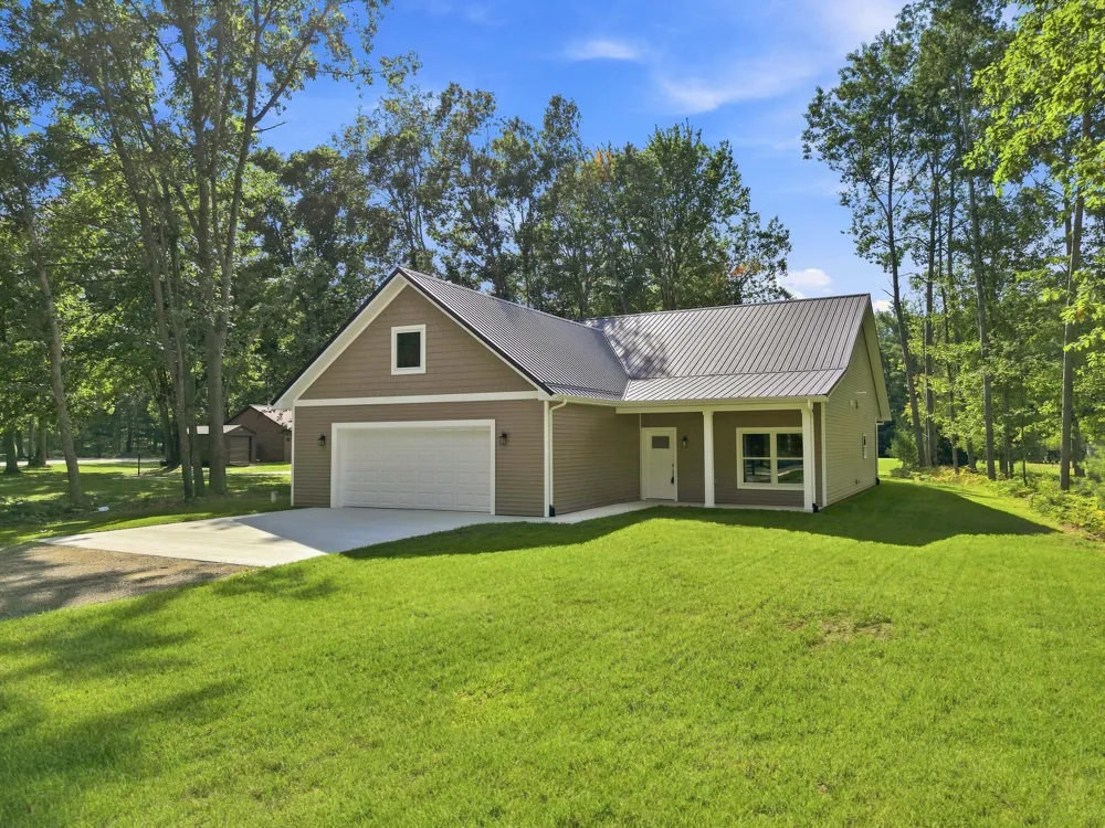 6805 Mayfair Drive Morton Township, MI 49346