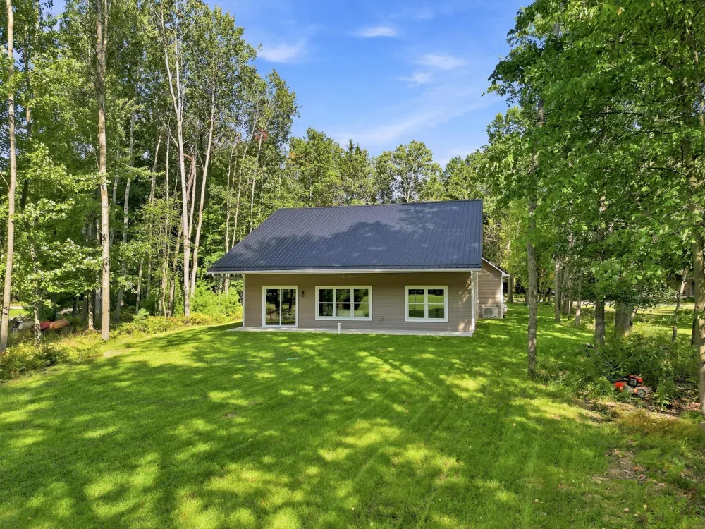6805 Mayfair Drive Morton Township, MI 49346