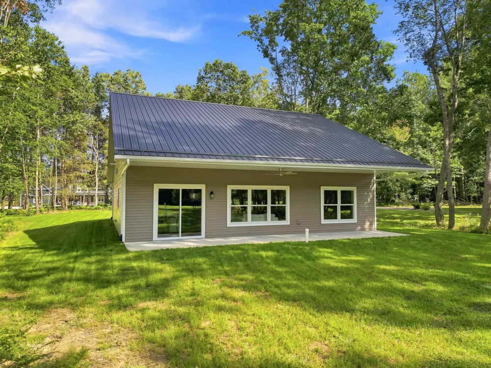 6805 Mayfair Drive Morton Township, MI 49346