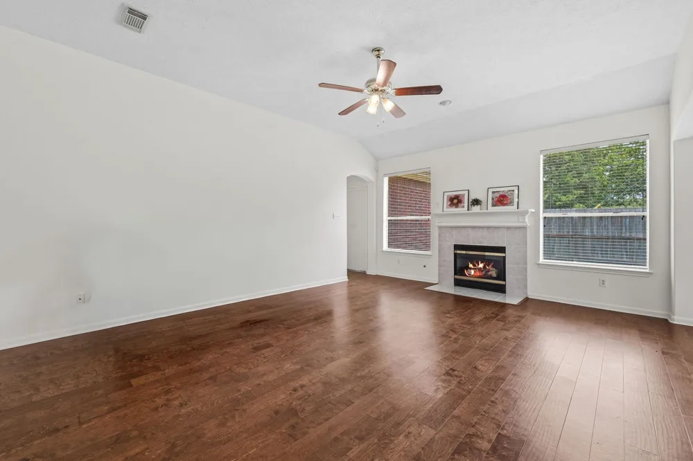 1914 Eastwood Lake Court Kingwood, TX 77339