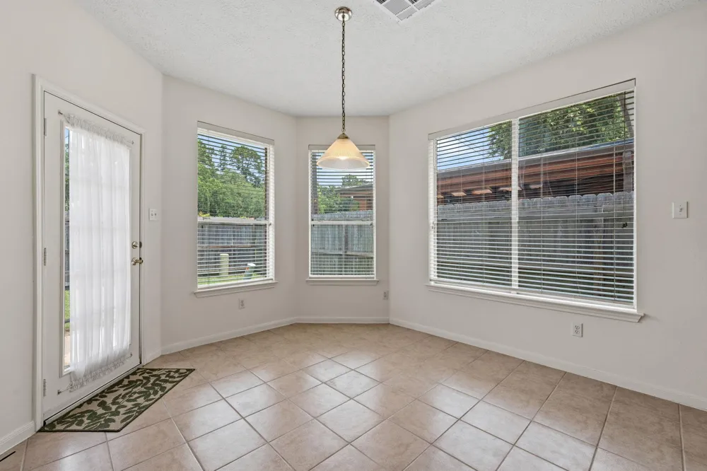 1914 Eastwood Lake Court Kingwood, TX 77339