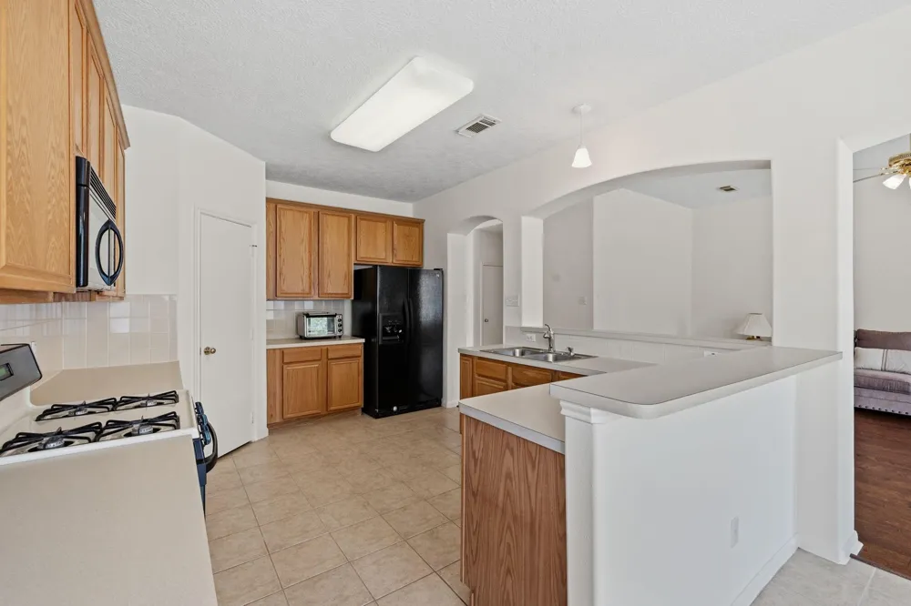 1914 Eastwood Lake Court Kingwood, TX 77339