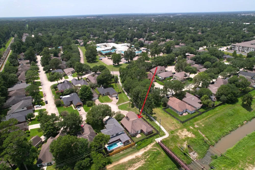1914 Eastwood Lake Court Kingwood, TX 77339