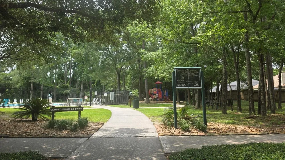 1914 Eastwood Lake Court Kingwood, TX 77339