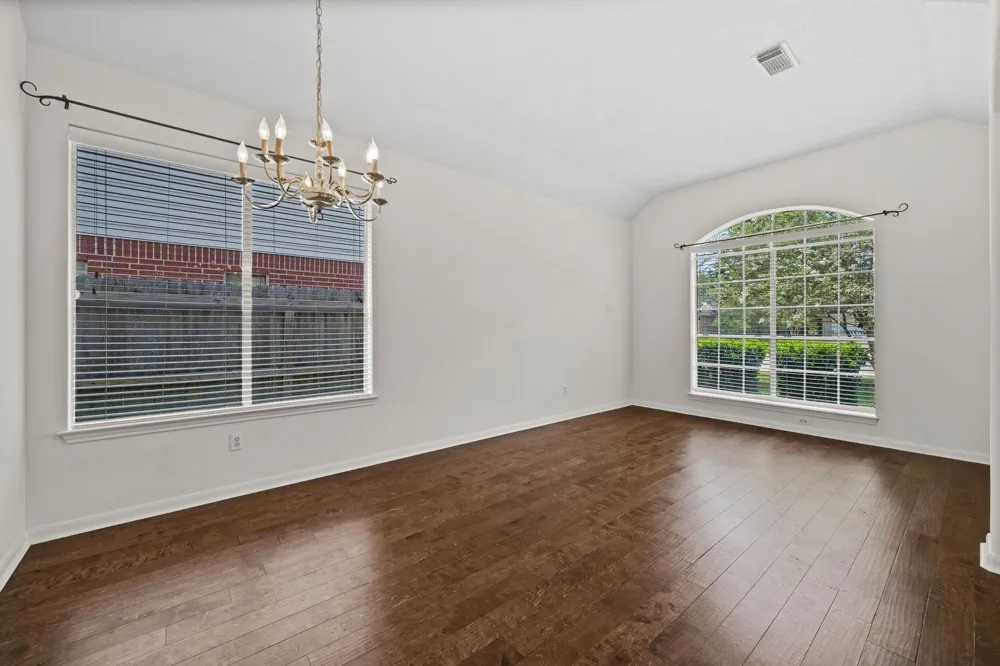 1914 Eastwood Lake Court Kingwood, TX 77339