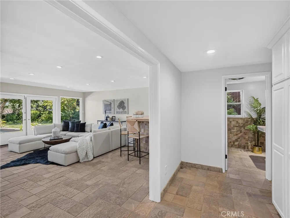 988 Via Rincon Palos Verdes Estates, CA 90274