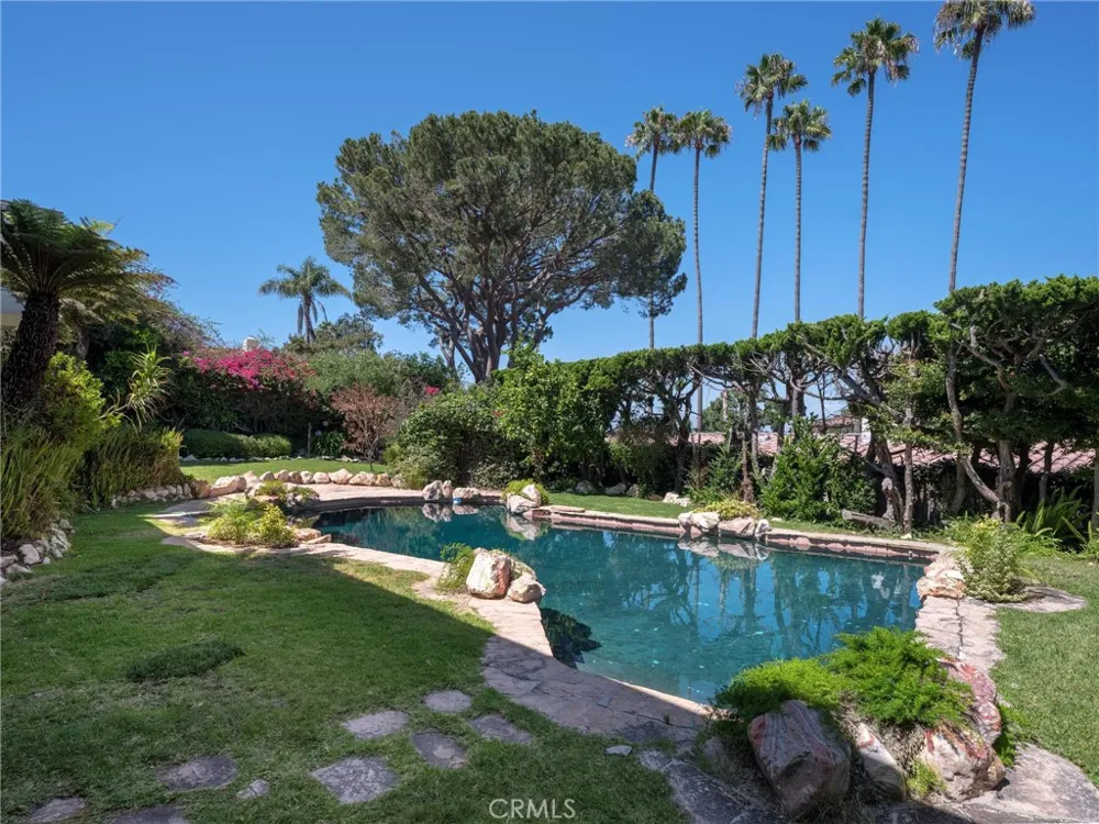 988 Via Rincon Palos Verdes Estates, CA 90274