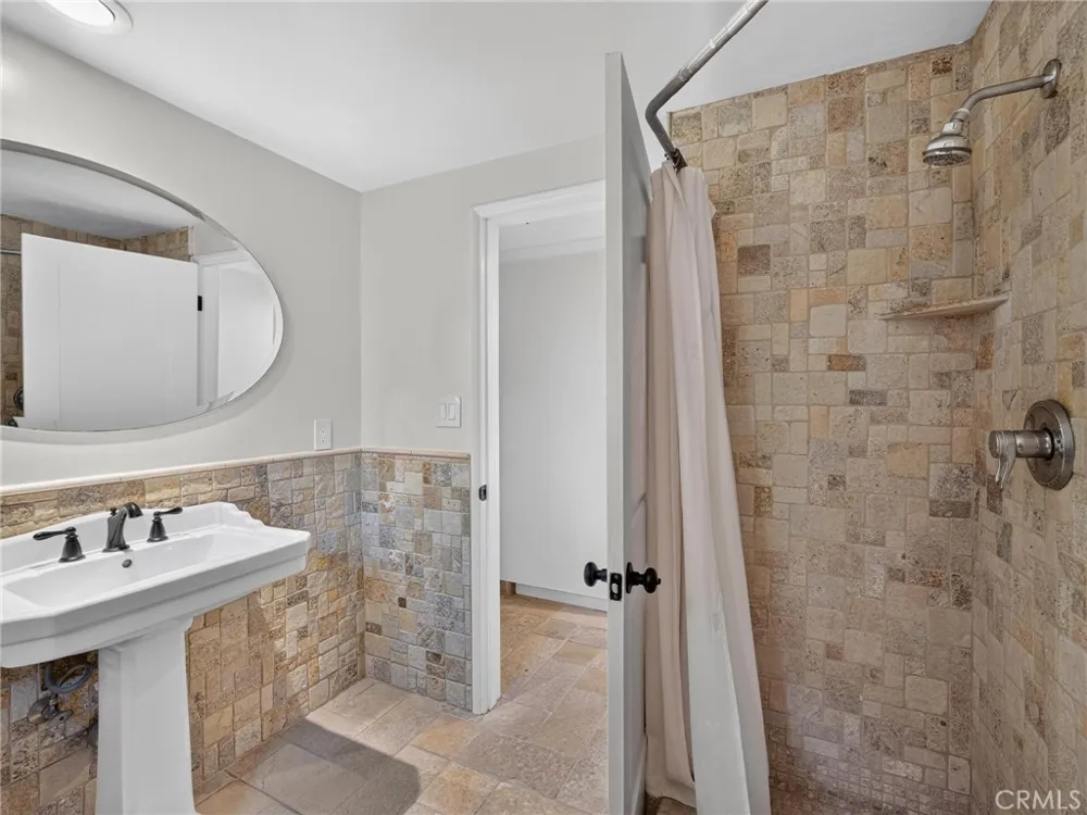 988 Via Rincon Palos Verdes Estates, CA 90274