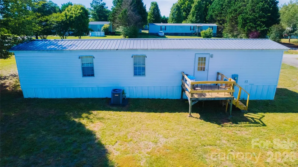 1341 Freedom Lane Newton, NC 28658