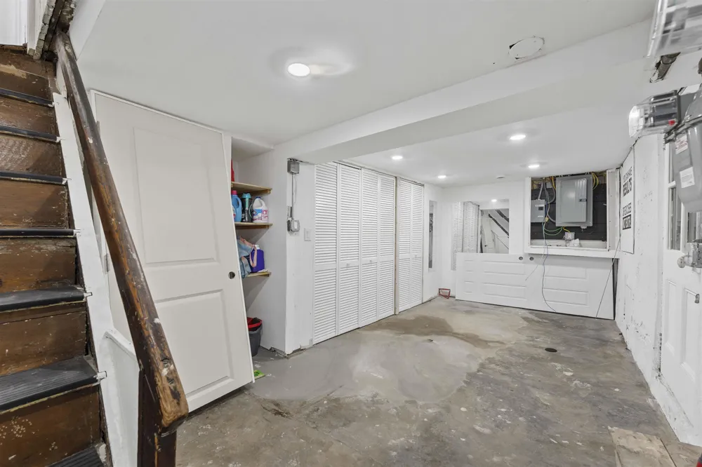 4317 COTTAGE AVE North Bergen, NJ 07047