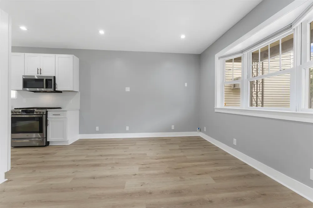 4317 COTTAGE AVE North Bergen, NJ 07047