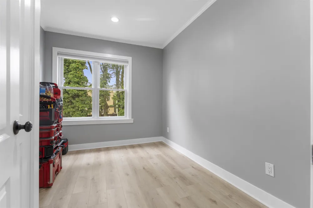 4317 COTTAGE AVE North Bergen, NJ 07047