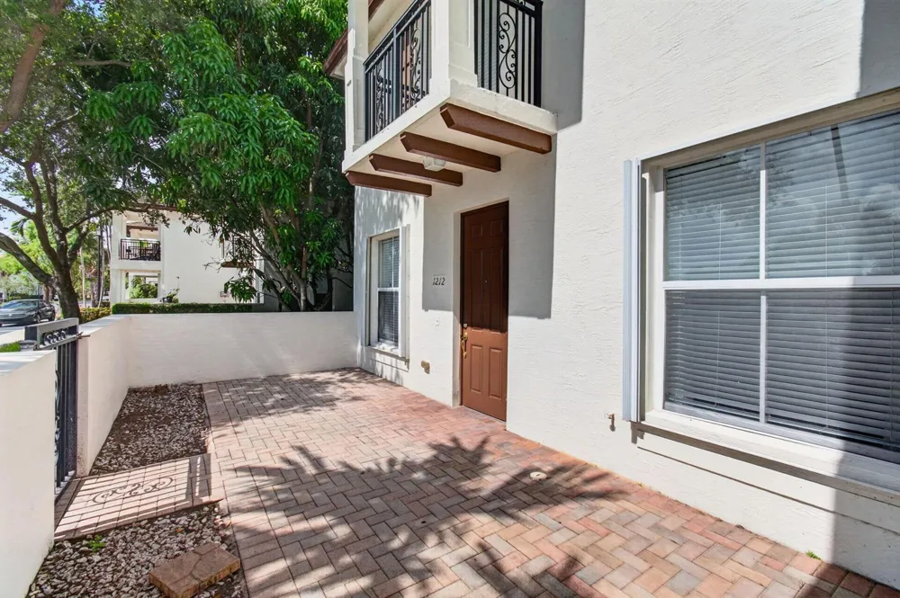 4651 Mimosa Terrace #1212 Coconut Creek, FL 33073