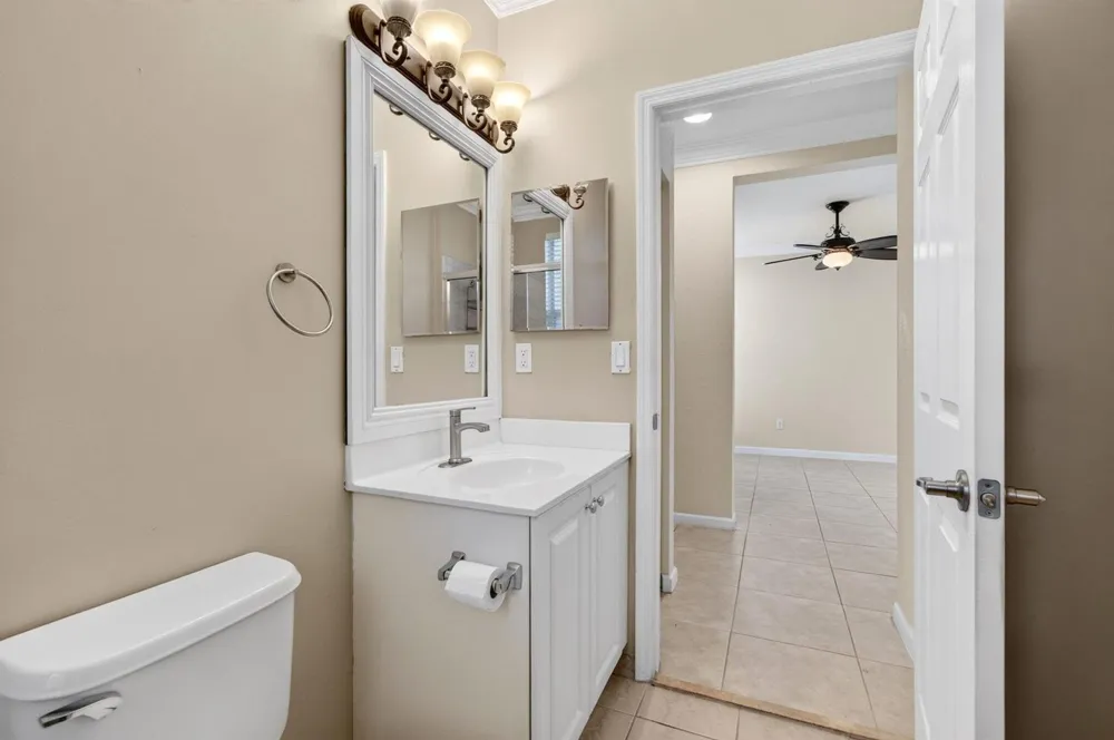 4651 Mimosa Terrace #1212 Coconut Creek, FL 33073