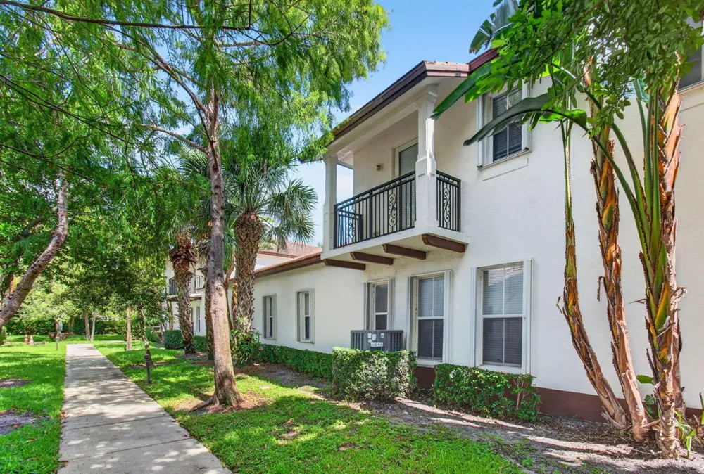 4651 Mimosa Terrace #1212 Coconut Creek, FL 33073