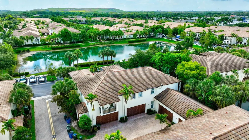 4651 Mimosa Terrace #1212 Coconut Creek, FL 33073