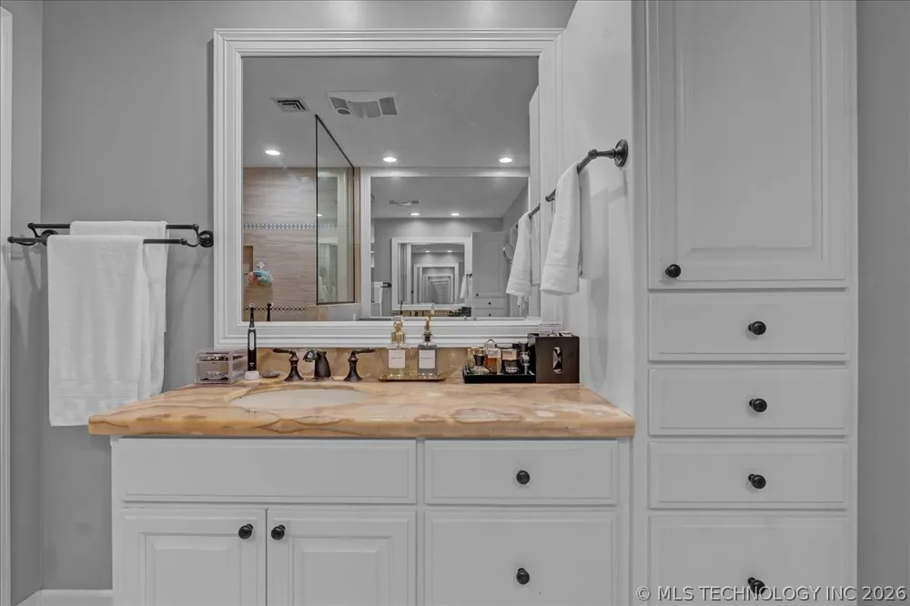 3809 E 66th Street Tulsa, OK 74136