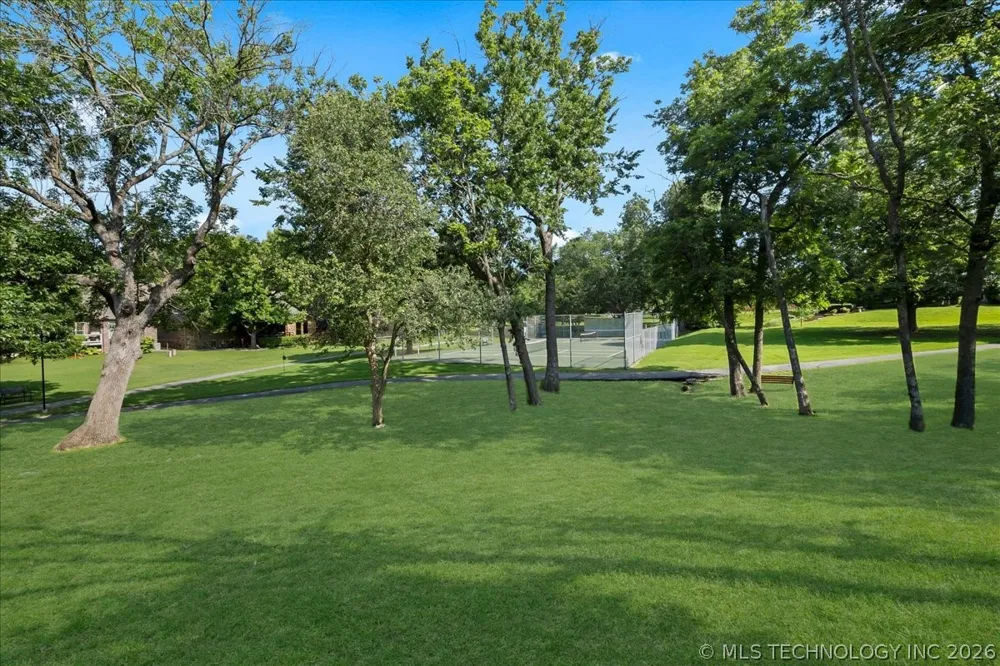 3809 E 66th Street Tulsa, OK 74136