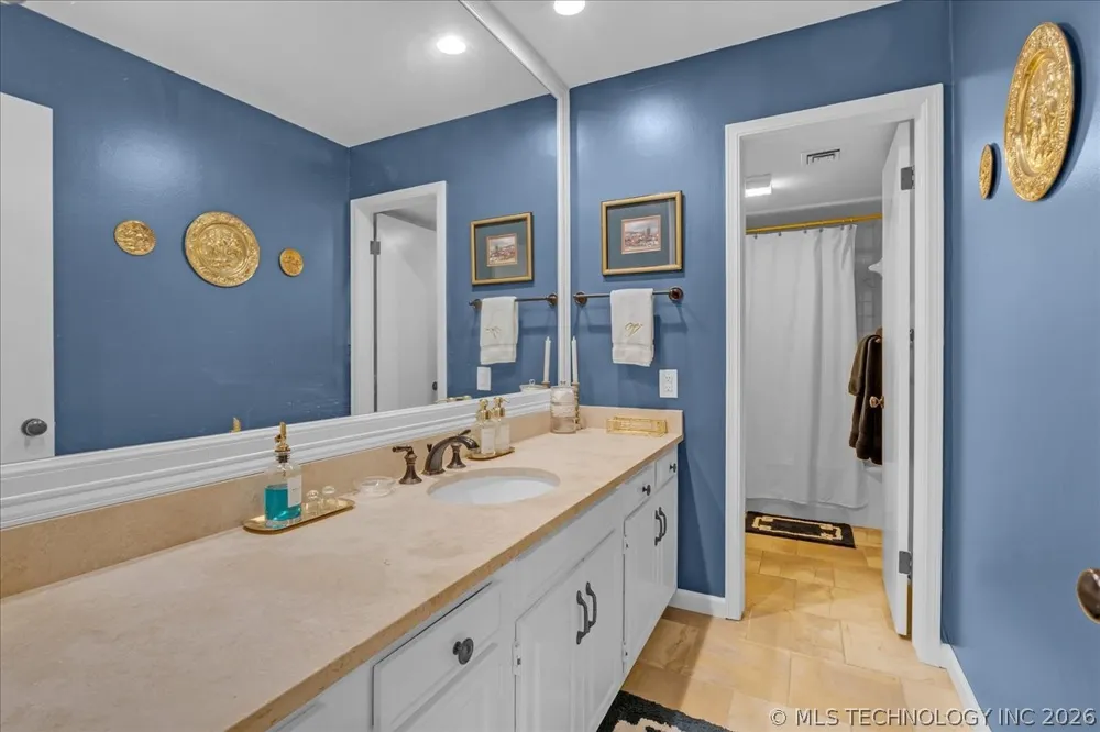 3809 E 66th Street Tulsa, OK 74136