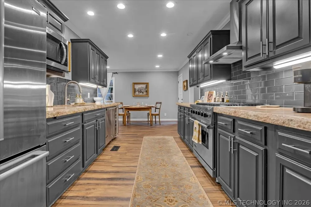 3809 E 66th Street Tulsa, OK 74136