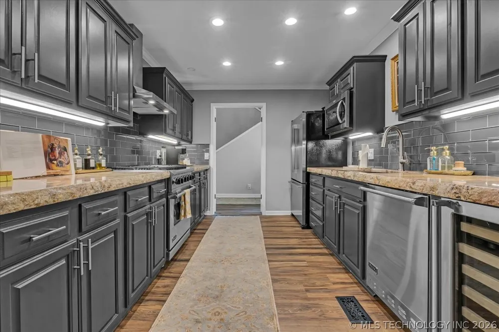 3809 E 66th Street Tulsa, OK 74136