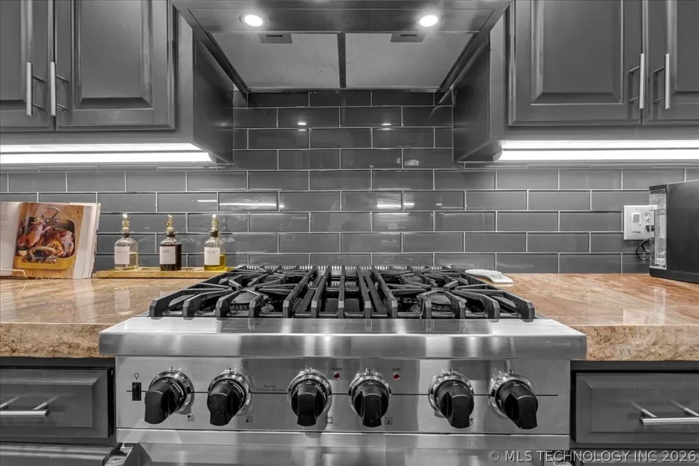 3809 E 66th Street Tulsa, OK 74136